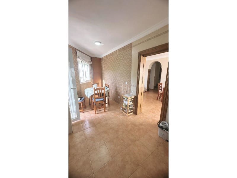 4 bedroom Villa for sale in Nerja with pool garage - € 465,000 (Ref: 9591183)