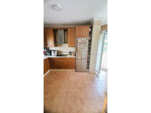 4 bedroom Villa for sale in Capistrano, Nerja with pool garage - € 465,000 (Ref: 9591183)