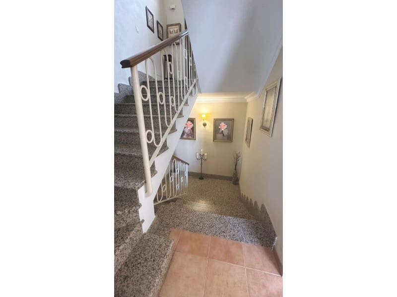 4 bedroom Villa for sale in Nerja with pool garage - € 465,000 (Ref: 9591183)