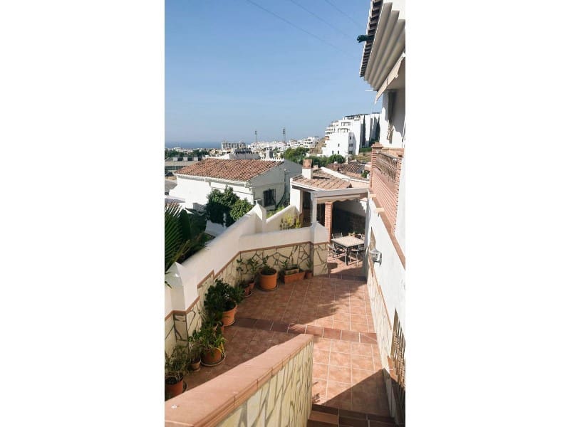 4 bedroom Villa for sale in Nerja with pool garage - € 465,000 (Ref: 9591183)