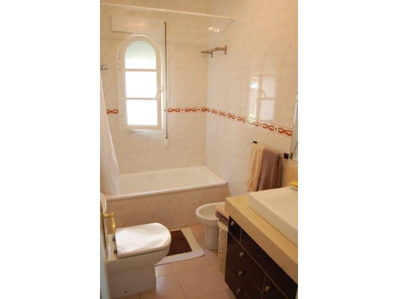 1 makuuhuone Asunto myytävänä paikassa El Penoncillo mukana 
autotalli - 235 000 € (Ref: 9648041)