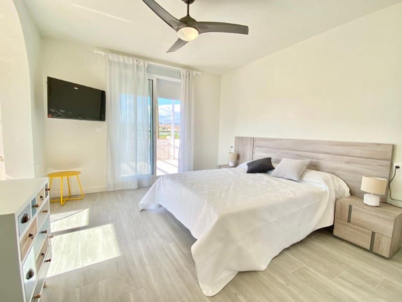 2 quarto Casa em Banda para venda em Almayate - 265 000 € (Ref: 9670310)