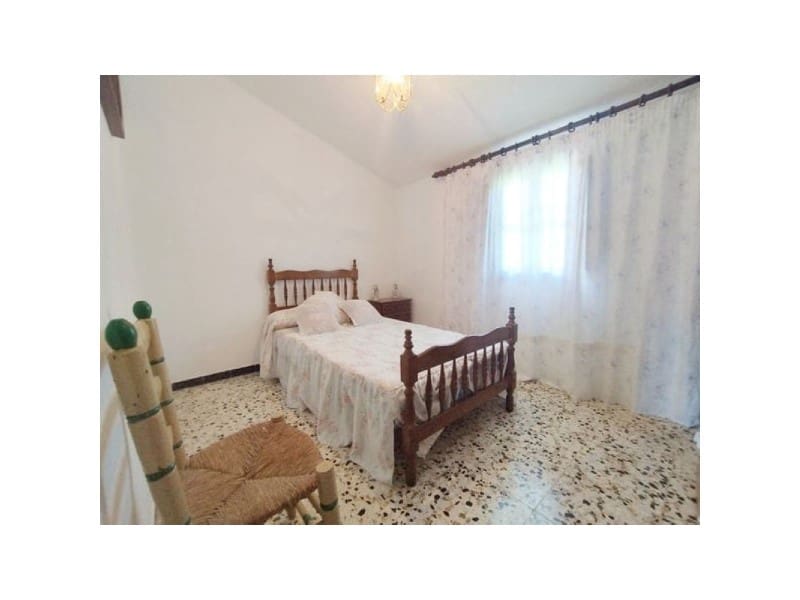 9 bedroom Finca/Country House for sale in Periana with garage - € 159,900 (Ref: 9677060)