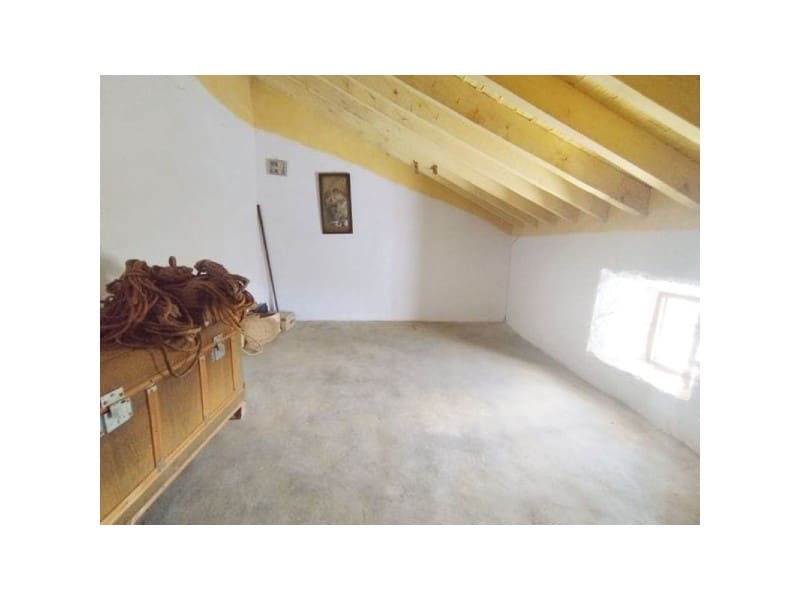 9 bedroom Finca/Country House for sale in Periana with garage - € 159,900 (Ref: 9677060)