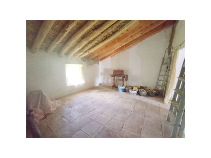 9 bedroom Finca/Country House for sale in Periana with garage - € 159,900 (Ref: 9677060)