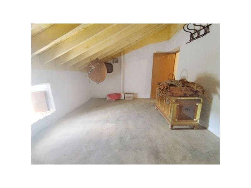 9 bedroom Finca/Country House for sale in Periana with garage - € 159,900 (Ref: 9677060)