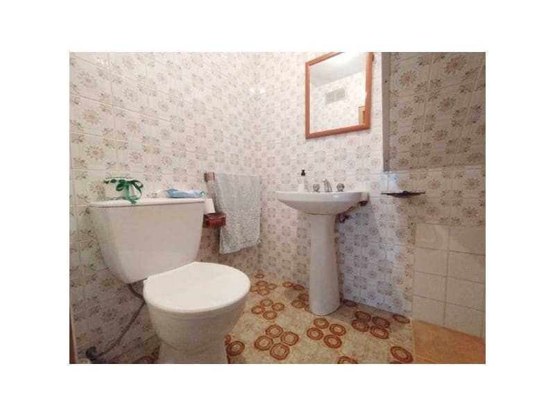 9 bedroom Finca/Country House for sale in Periana with garage - € 159,900 (Ref: 9677060)