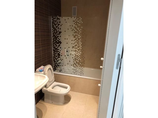 3 slaapkamer Flat te koop in Caleta de Vélez, Vélez-Málaga met garage - € 265.000 (Ref: 9714730)