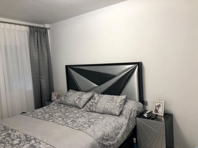 3 slaapkamer Flat te koop in Caleta de Vélez, Vélez-Málaga met garage - € 265.000 (Ref: 9714730)