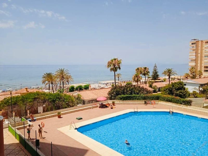 Studio for sale in Torrox-Costa with pool - € 199,000 (Ref: 9721482)