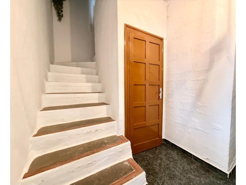 4 Zimmer Haus zu verkaufen in Arenas del Rey mit Garage - 129.000 € (Ref: 9731879)