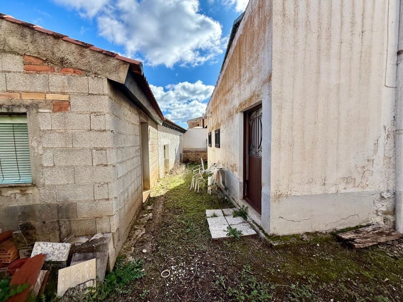 4 Zimmer Haus zu verkaufen in Arenas del Rey mit Garage - 129.000 € (Ref: 9731879)