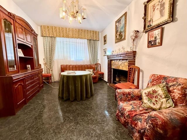 4 Zimmer Haus zu verkaufen in Arenas del Rey mit Garage - 129.000 € (Ref: 9731879)