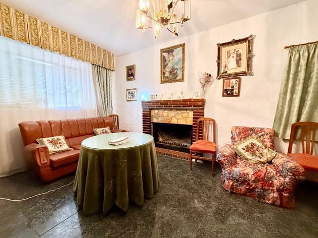 4 Zimmer Haus zu verkaufen in Arenas del Rey mit Garage - 129.000 € (Ref: 9731879)