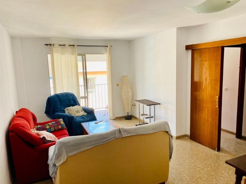 3 bedroom Flat for sale in Velez-Malaga - € 195,000 (Ref: 9772976)