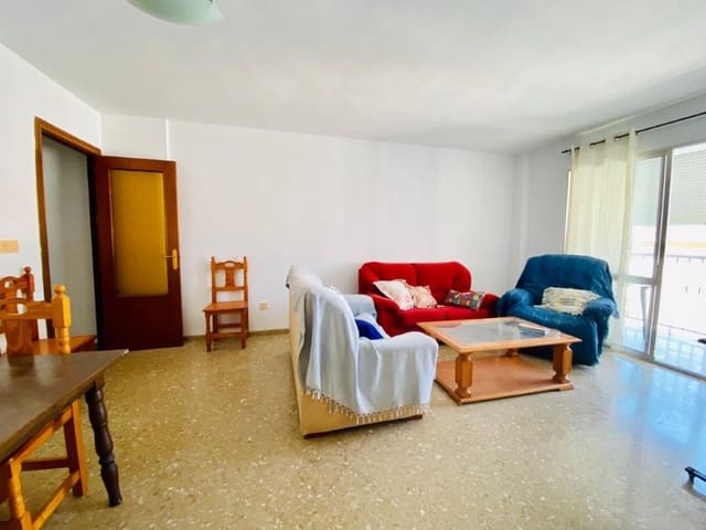 3 makuuhuone Asunto myytävänä paikassa Vélez-Málaga - 195 000 € (Ref: 9772976)