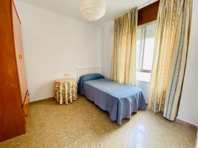 3 makuuhuone Asunto myytävänä paikassa Vélez-Málaga - 195 000 € (Ref: 9772976)