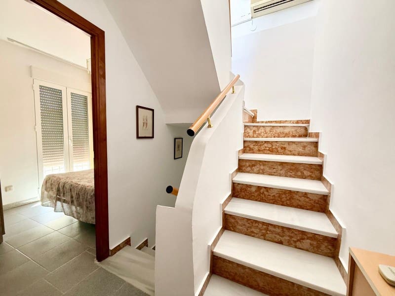 2 slaapkamer Huis te koop in Torre del Mar - € 330.000 (Ref: 9777840)