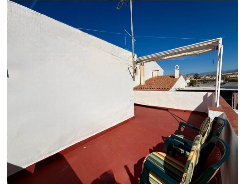 2 slaapkamer Huis te koop in Torre del Mar - € 330.000 (Ref: 9777840)
