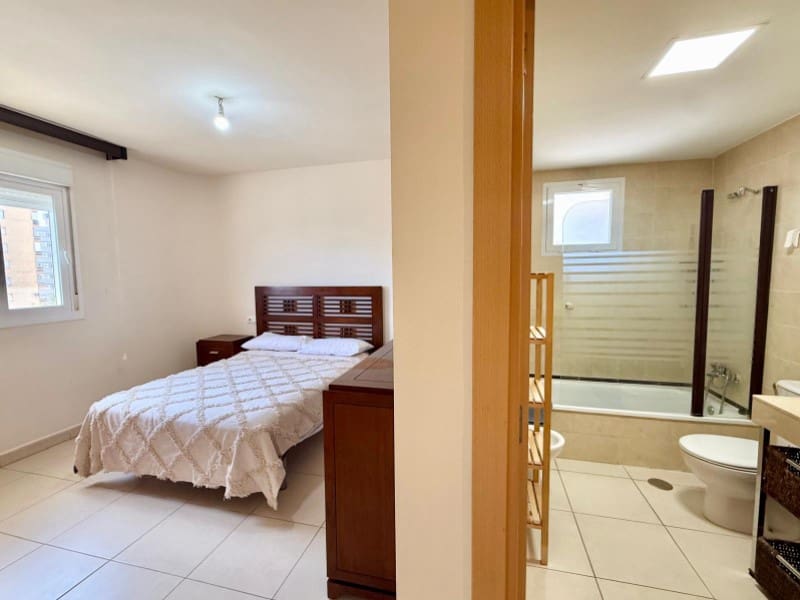 3 makuuhuone Asunto vuokrattavana paikassa Torre del Mar mukana uima-altaan 
autotalli - 1 500 € (Ref: 9783193)