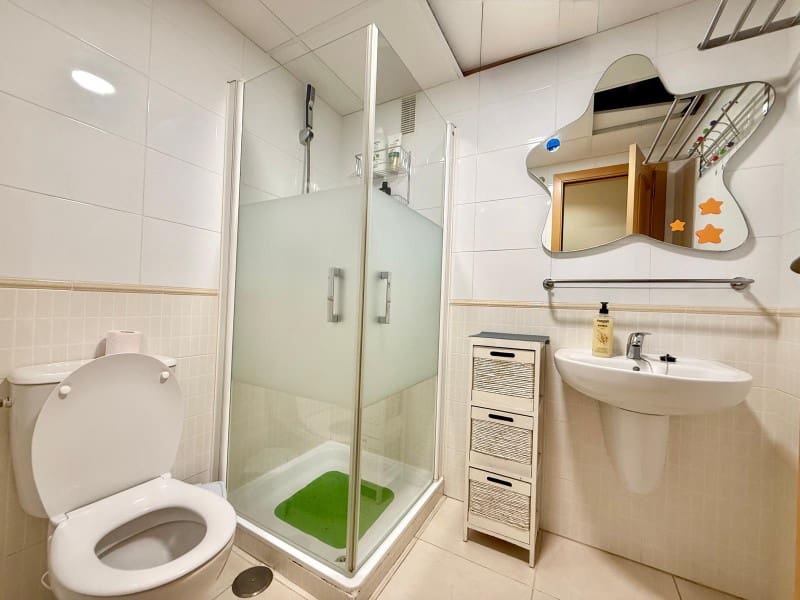 3 makuuhuone Asunto vuokrattavana paikassa Torre del Mar mukana uima-altaan 
autotalli - 1 500 € (Ref: 9783193)