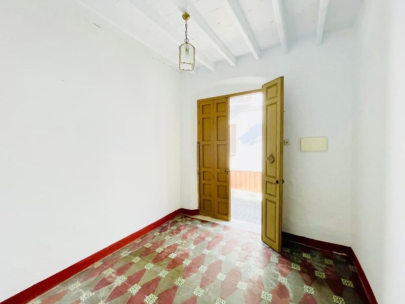 8 bedroom Townhouse for sale in Torrox - € 299,000 (Ref: 9790844)