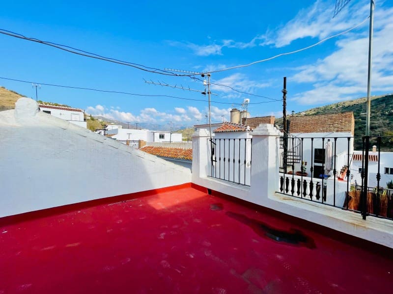 8 bedroom Townhouse for sale in Torrox - € 299,000 (Ref: 9790844)