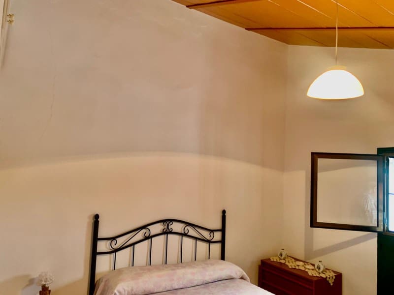 6 bedroom Finca/Country House for sale in Casabermeja with garage - € 320,000 (Ref: 9797020)