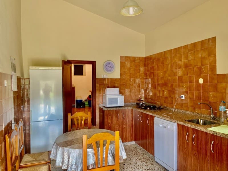 6 bedroom Finca/Country House for sale in Casabermeja with garage - € 320,000 (Ref: 9797020)