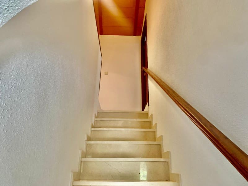 6 bedroom Finca/Country House for sale in Casabermeja with garage - € 320,000 (Ref: 9797020)