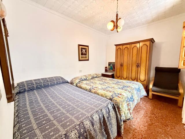 4 sovrum Hus till salu i El Turro, Cacín med garage - 299 000 € (Ref: 9804241)