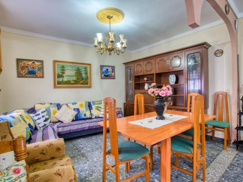 Casa de 3 habitaciones en Benamargosa en venta con garaje - 150.000 € (Ref: 9807842)