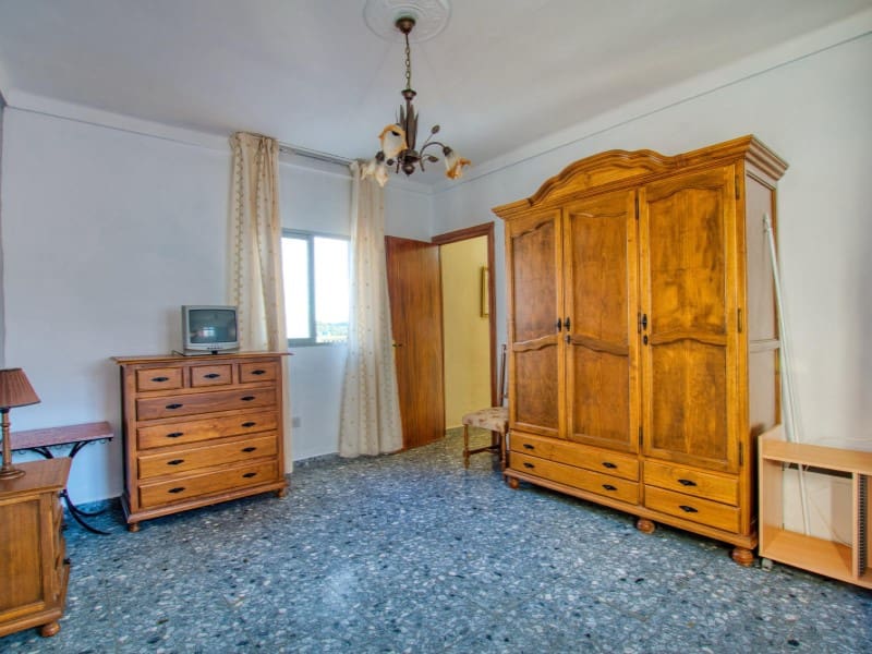 Casa de 3 habitaciones en Benamargosa en venta con garaje - 150.000 € (Ref: 9807842)