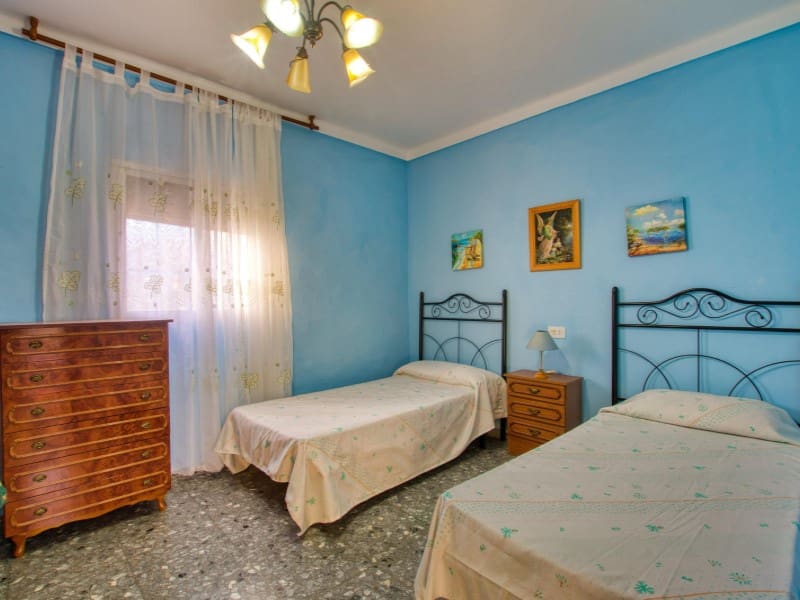 Casa de 3 habitaciones en Benamargosa en venta con garaje - 150.000 € (Ref: 9807842)