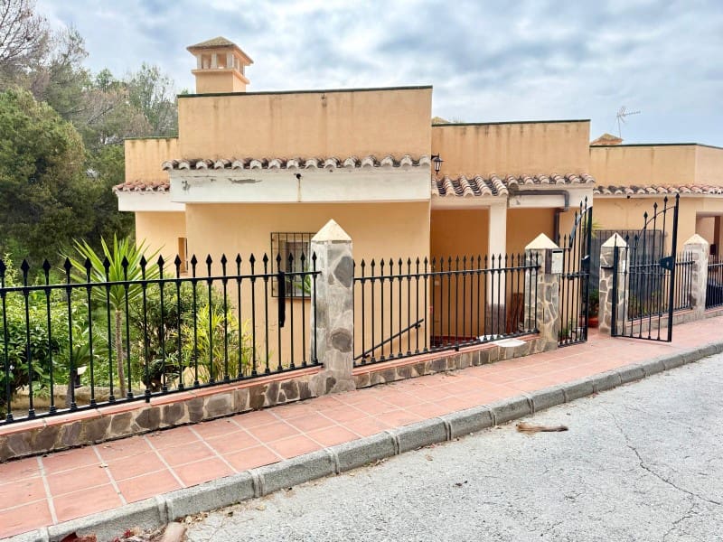 1 quarto Apartamento para venda em Nerja com piscina - 189 000 € (Ref: 9807843)