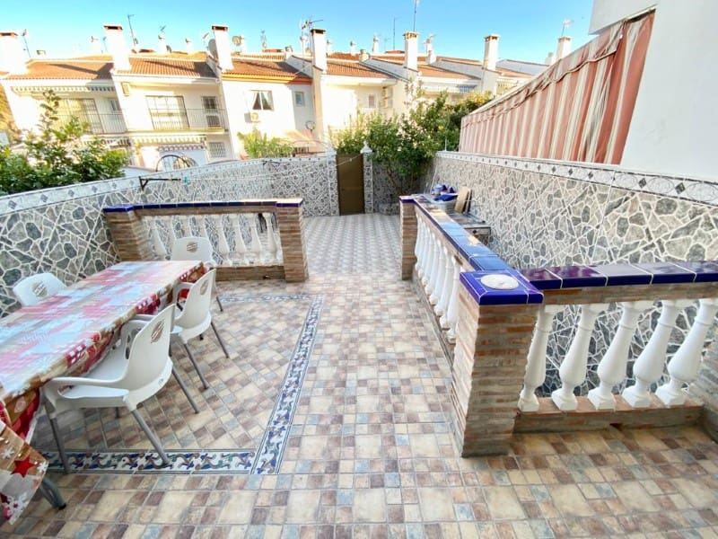 3 slaapkamer Huis te koop in Caleta de Velez - € 369.000 (Ref: 9817856)