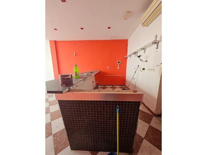 Gewerbe zu verkaufen in Torrox-Costa - 200.000 € (Ref: 9822428)