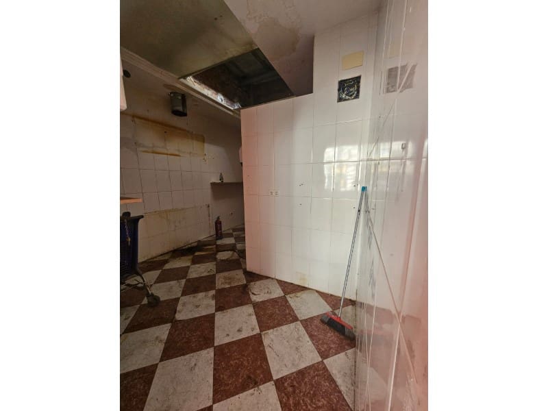 Gewerbe zu verkaufen in Torrox-Costa - 200.000 € (Ref: 9822428)