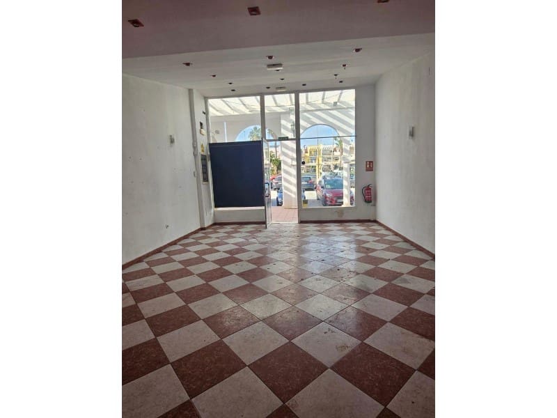 Gewerbe zu verkaufen in Torrox-Costa - 200.000 € (Ref: 9822428)