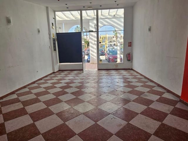 Local Commercial à vendre à Laguna Beach, Torrox - 200 000 € (Ref: 9822428)