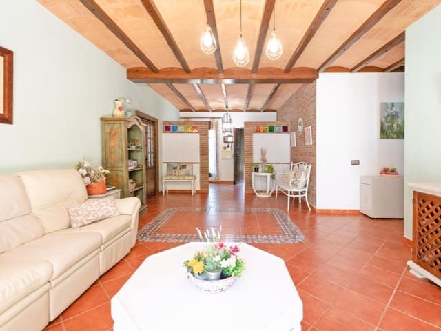 4 sypialnia Finka/Dom wiejski na sprzedaż w Villanueva del Trabuco z garażem - 650 000 € (Ref: 9850972)
