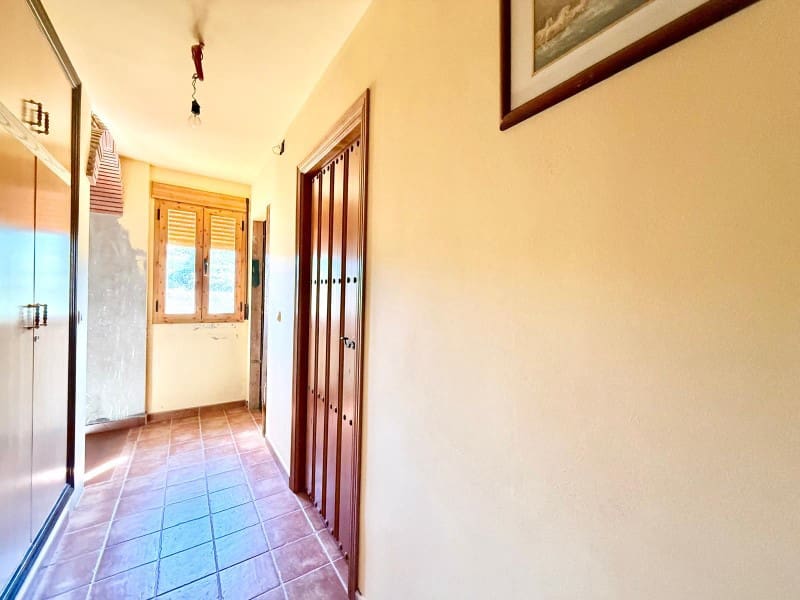 6 soveværelse Finca/Landehus til salg i Alhama de Granada med garage - € 250.000 (Ref: 9850974)
