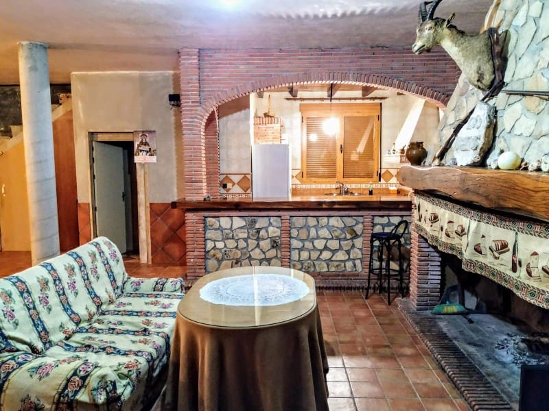 6 soveværelse Finca/Landehus til salg i Alhama de Granada med garage - € 250.000 (Ref: 9850974)