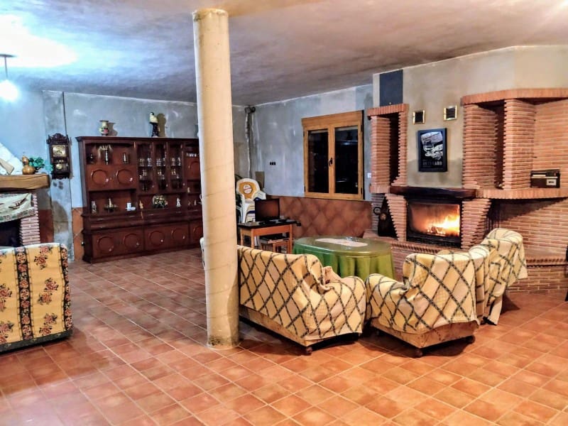 6 soveværelse Finca/Landehus til salg i Alhama de Granada med garage - € 250.000 (Ref: 9850974)