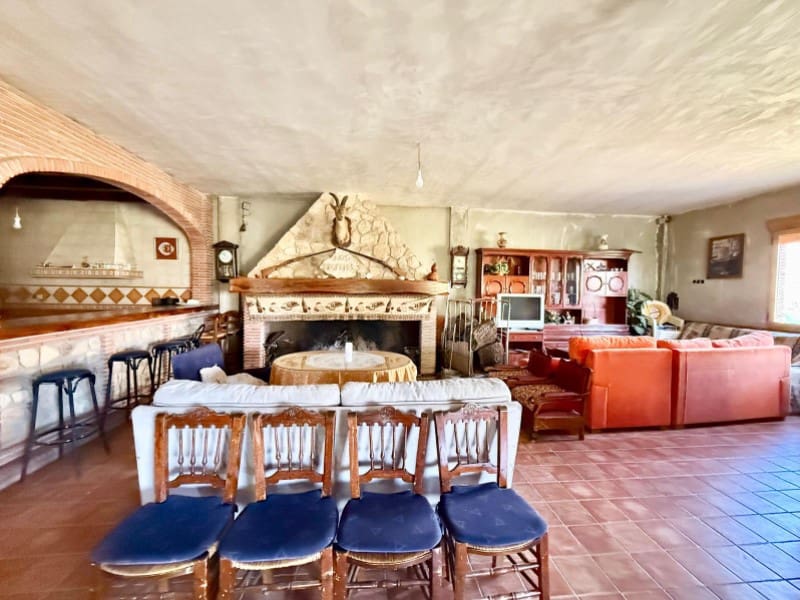 6 soveværelse Finca/Landehus til salg i Alhama de Granada med garage - € 250.000 (Ref: 9850974)