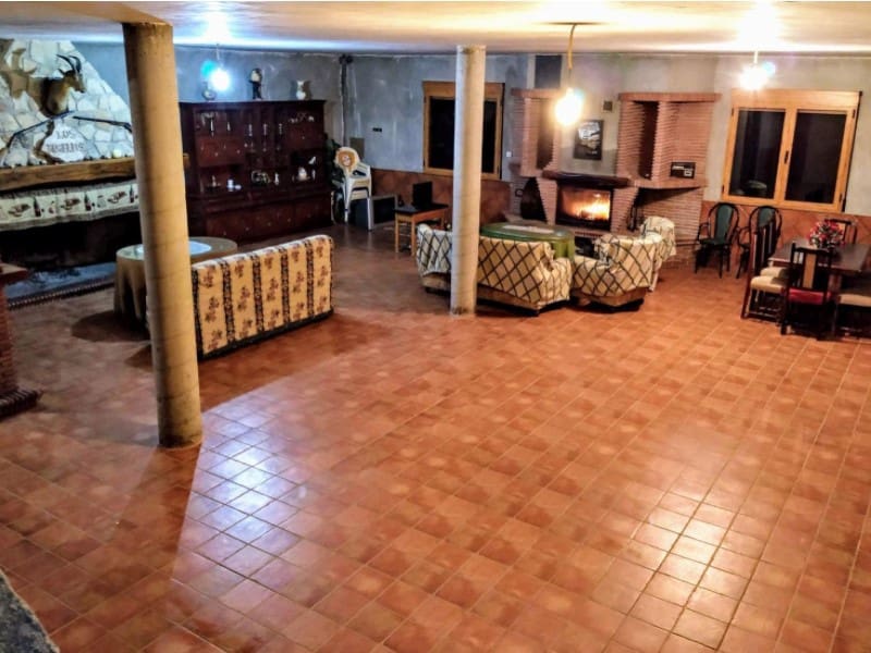 6 soveværelse Finca/Landehus til salg i Alhama de Granada med garage - € 250.000 (Ref: 9850974)