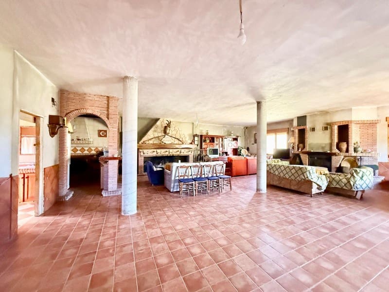 6 soveværelse Finca/Landehus til salg i Alhama de Granada med garage - € 250.000 (Ref: 9850974)