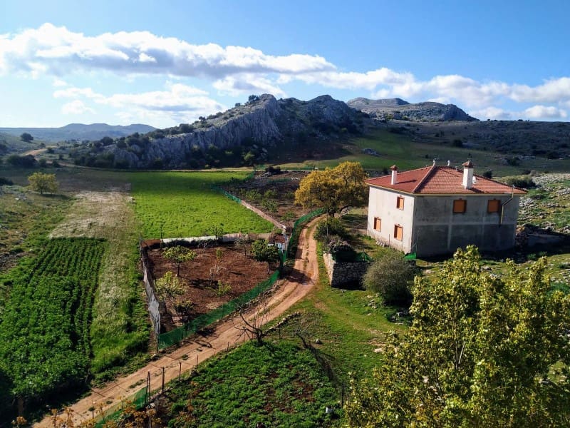 6 soveværelse Finca/Landehus til salg i Alhama de Granada med garage - € 250.000 (Ref: 9850974)