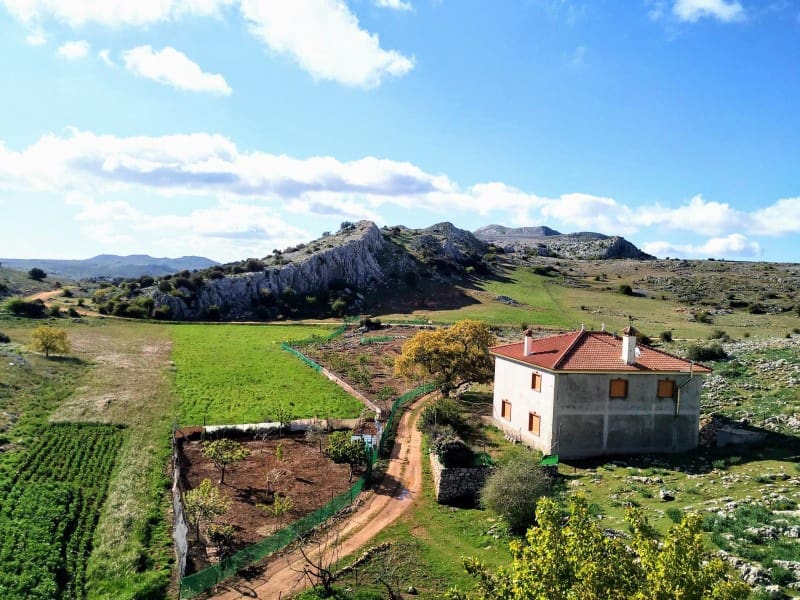 6 soveværelse Finca/Landehus til salg i Alhama de Granada med garage - € 250.000 (Ref: 9850974)