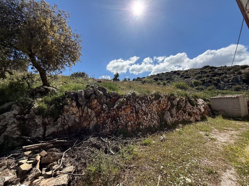 6 soveværelse Finca/Landehus til salg i Alhama de Granada med garage - € 250.000 (Ref: 9850974)